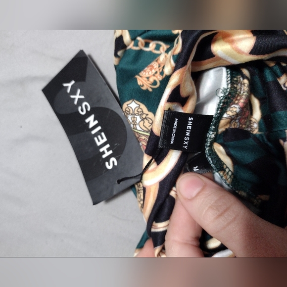 Beautiful High Neck Bodysuit - Picture 3 of 4